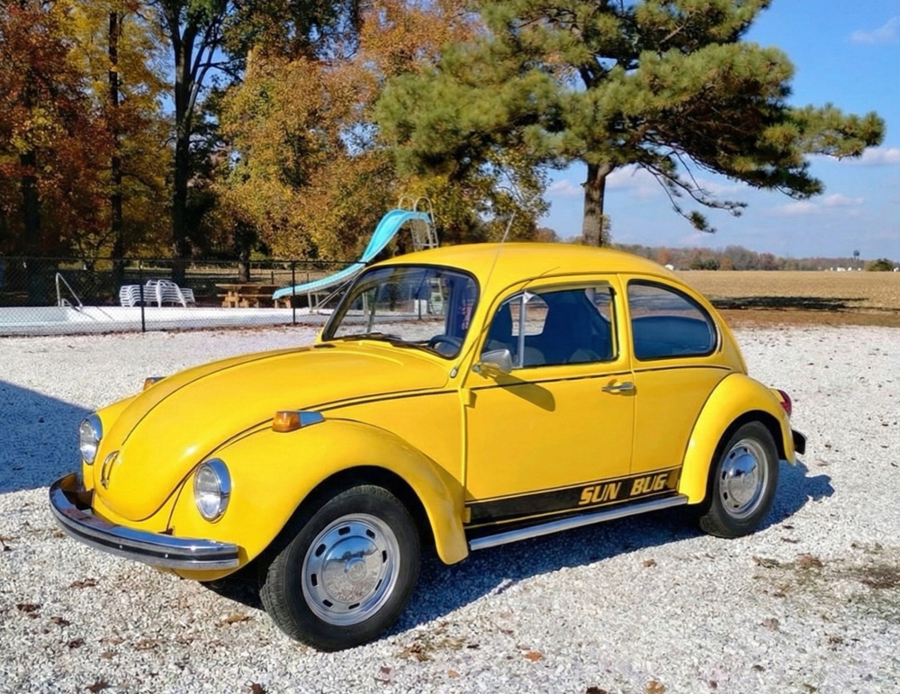 VW Sun Bug with side sticker