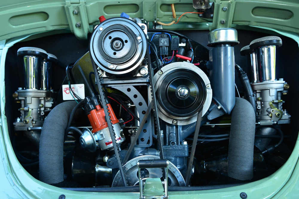 Super Beetle engine is fully chromed out