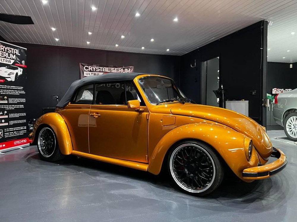 German Look Super Beetle with huge wheels